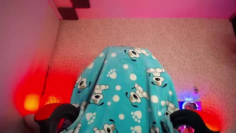 Snapshot of luly_blue chatting on May 5, 3:36 am Luly online show from May 5, 3:36 am