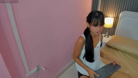 Snapshot of luly_dreams chatting on October 11, 3:39 am luly_dreams online show from October 11, 3:39 am