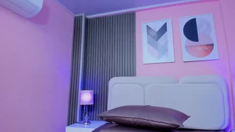 luly_dreams online show from April 20, 6:16 am