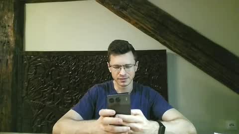 Andrew independent model 2000-0000 CET daily online show from June 3, 9:09 pm