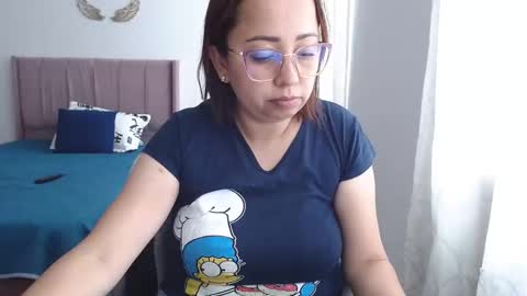 Snapshot of lumi_84 chatting on January 3, 6:03 pm LUMI online show from January 3, 6:03 pm