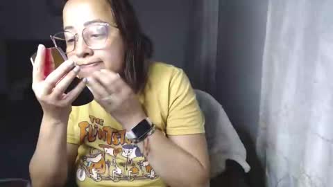 Snapshot of lumi_84 chatting on January 5, 12:42 am LUMI online show from January 5, 12:42 am