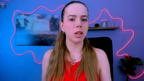 Snapshot of lumi_soft chatting on April 22, 7:44 am Sweet Lumi online show from April 22, 7:44 am