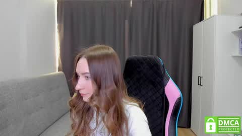 Naya online show from April 25, 1:14 pm