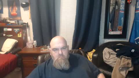 Snapshot of lump420 chatting on December 29, 5:10 am lump420 online show from December 29, 5:10 am