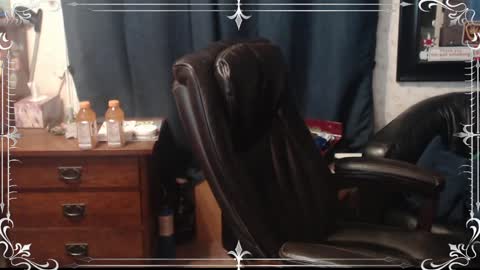 Snapshot of lump420 chatting on January 21, 6:22 am lump420 online show from January 21, 6:22 am