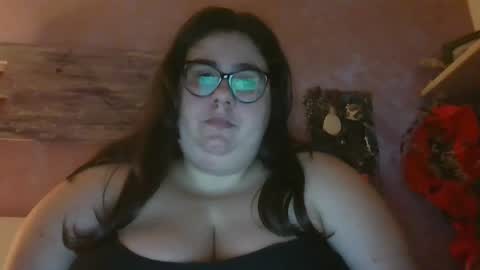 luna0025 online show from May 13, 7:55 pm