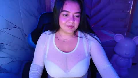 Snapshot of luna__r_ chatting on May 6, 7:46 am Luna online show from May 6, 7:46 am