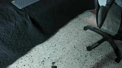 Snapshot of luna_bella_23 chatting on May 2, 3:55 am luna_bella_23 online show from May 2, 3:55 am