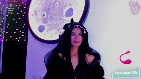 Snapshot of luna_bella_23 chatting on May 30, 5:59 am luna_bella_23 online show from May 30, 5:59 am