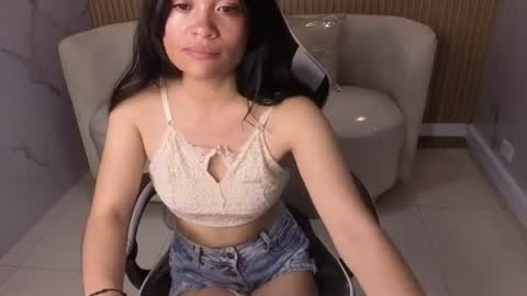 Snapshot of luna_benz_tx chatting on July 29, 9:02 pm Follow me.. Live 1430 to 2100 online show from July 29, 9:02 pm