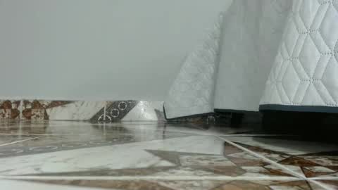 Luna--Blueberry online show from November 12, 4:02 am