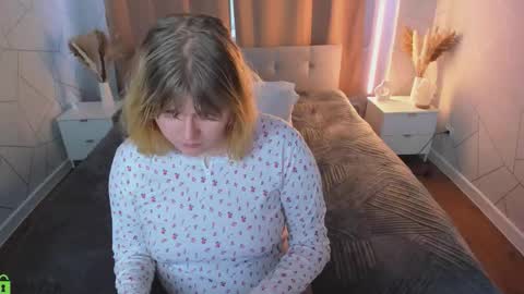 luna online show from March 27, 8:26 am