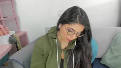 luna  online show from January 18, 11:03 am