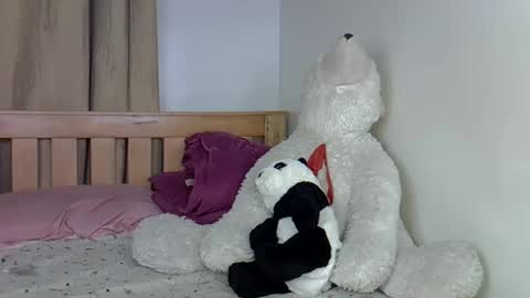 maskedmalkia online show from March 2, 1:41 am