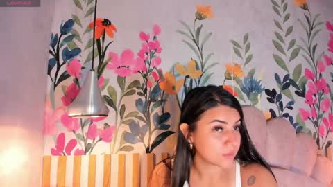 Snapshot of luna_ferrari chatting on May 11, 1:06 pm luna_ferrari online show from May 11, 1:06 pm