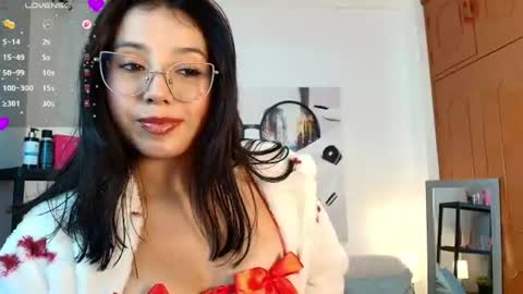 Snapshot of luna_ferrer10 chatting on June 8, 9:26 pm Luna Ferrer online show from June 8, 9:26 pm