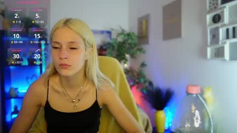 luna_grace18 online show from June 2, 2:41 pm