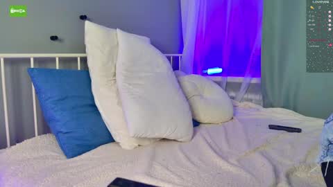Snapshot of luna_helga chatting on May 29, 6:33 am Luna online show from May 29, 6:33 am