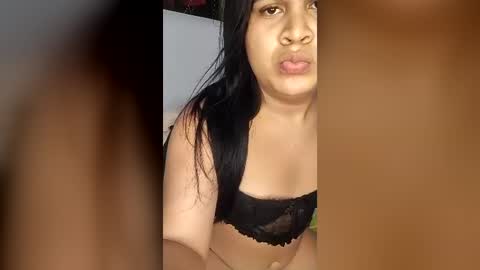 Snapshot of luna_hills15 chatting on July 17, 6:24 pm luna_hills15 online show from July 17, 6:24 pm