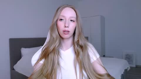 Luna online show from February 13, 9:00 pm