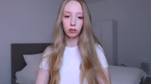 Luna online show from March 26, 9:42 pm