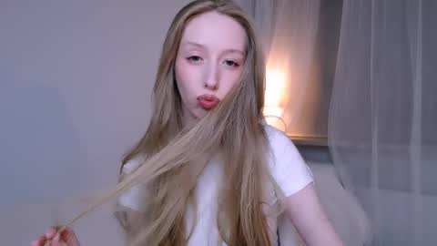 Luna online show from April 13, 9:09 pm