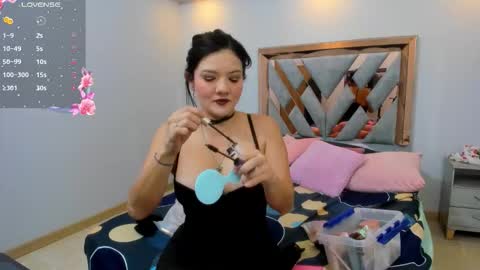 Snapshot of luna_johansson chatting on October 3, 12:13 pm Luna online show from October 3, 12:13 pm