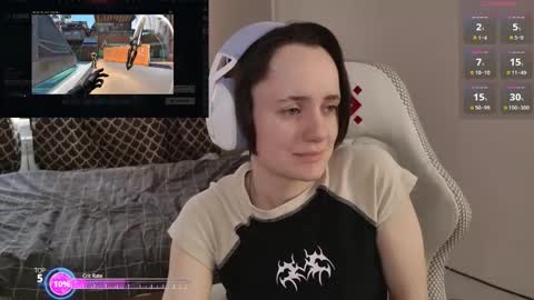 luna_loveeee online show from February 20, 6:10 am