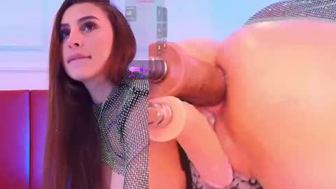 Snapshot of luna_monroe_ chatting on April 30, 11:16 am online show from April 30, 11:16 am