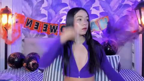 Luna Morgan online show from October 31, 3:18 am