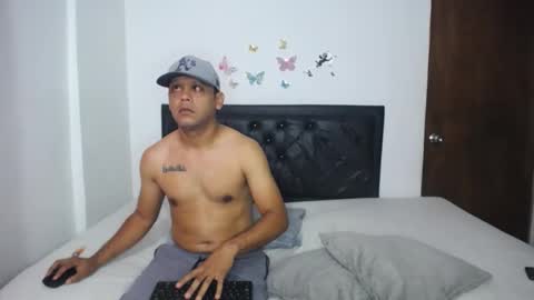 Luna y pitufo online show from December 17, 10:21 am