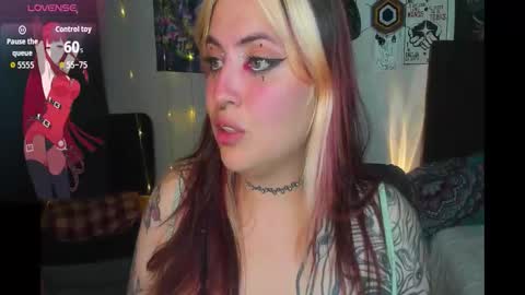 MISS LUNA  online show from October 24, 5:37 am