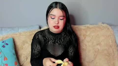 Luna  online show from February 11, 8:58 pm