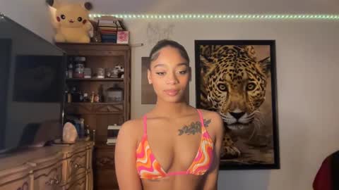 Snapshot of lunaa_11 chatting on December 12, 9:58 pm lunaa_11 online show from December 12, 9:58 pm