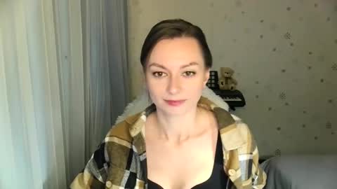 lunaa_bluee online show from November 25, 9:04 pm