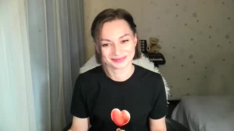 lunaa_bluee online show from December 16, 10:15 pm