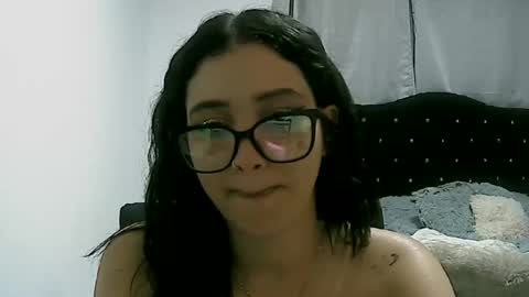 lunaa_sub online show from January 17, 3:45 am