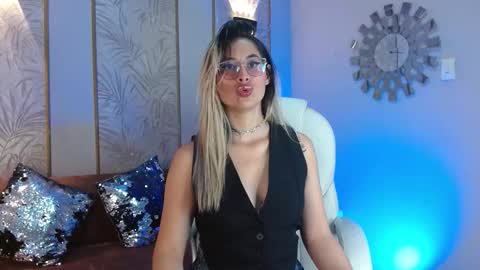Luna online show from October 19, 3:51 am