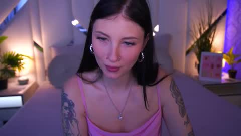 lunaamay online show from February 26, 8:24 am