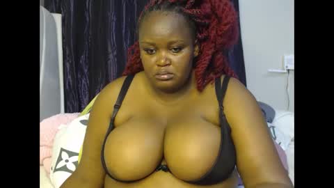 lunabloom01 online show from January 7, 7:38 pm