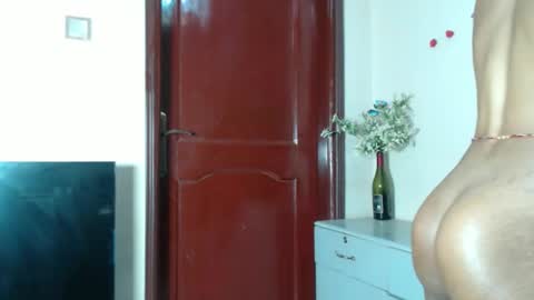 lunabraze online show from May 20, 11:38 am