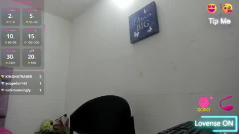 Snapshot of lunabrillante1972 chatting on July 8, 8:24 pm lunabrillante1972 online show from July 8, 8:24 pm