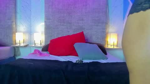 Snapshot of lunabroonks chatting on February 14, 8:16 pm Luna online show from February 14, 8:16 pm