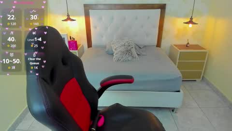 LUNA  online show from October 15, 3:50 am