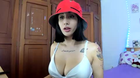 lunacristal_moon online show from September 12, 6:02 am