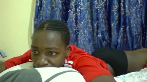Snapshot of lunah_kitty chatting on April 10, 6:01 pm lunah_kitty online show from April 10, 6:01 pm