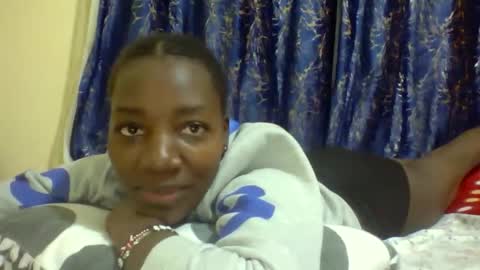Snapshot of lunah_kitty chatting on April 16, 9:39 pm lunah_kitty online show from April 16, 9:39 pm