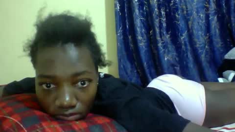 Snapshot of lunah_kitty chatting on April 29, 10:52 am lunah_kitty online show from April 29, 10:52 am