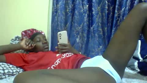 Snapshot of lunah_kitty chatting on May 2, 6:40 am lunah_kitty online show from May 2, 6:40 am